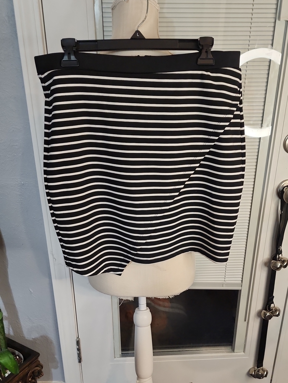 bebe Black and White Striped Pencil Skirt